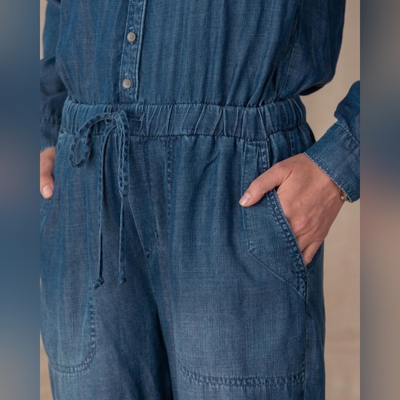 Sundance Catalog Cloth & Stone Vida Jumpsuit Size S Tencel Chambray Button Front - Picture 3 of 13